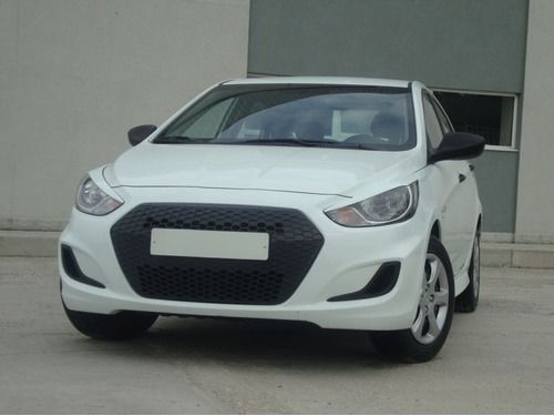 Накладка на решетку радиатора для Hyundai Solaris_1